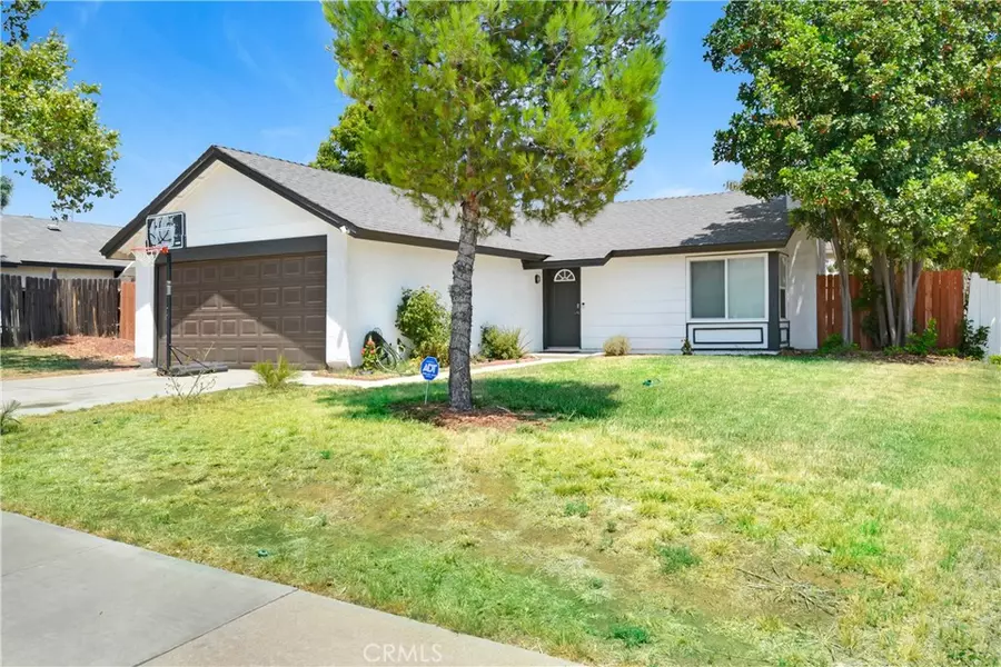 12056 Coachman LN, Moreno Valley, CA 92557