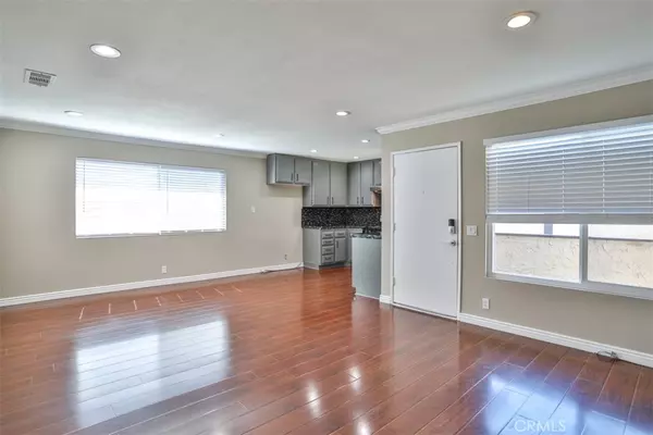 Panorama City, CA 91402,9800 Vesper AVE #61