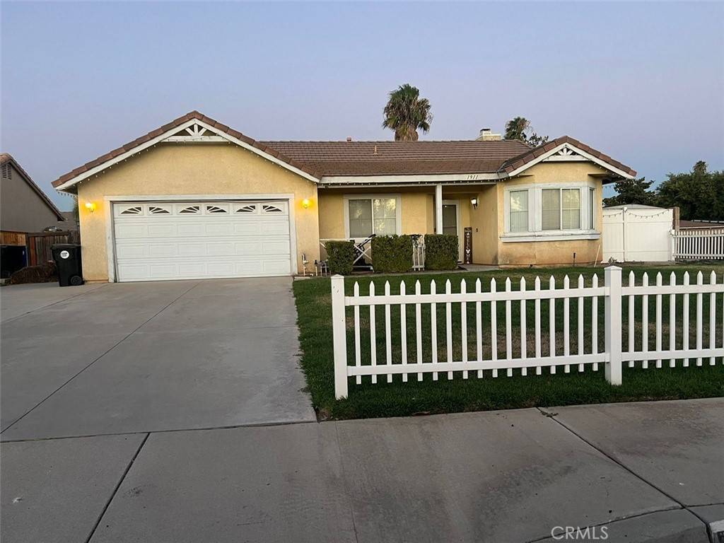 1911 N Idyllwild AVE, Rialto, CA 92376