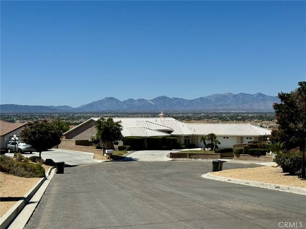 20132 Majestic DR, Apple Valley, CA 92308