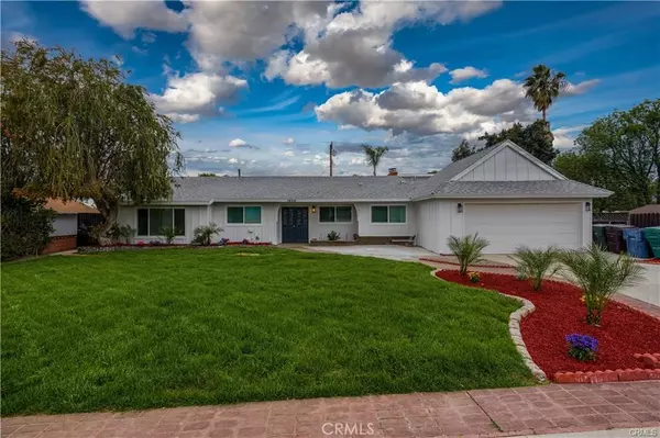 1605 Via Vista DR, Riverside, CA 92506