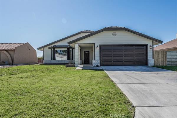 27471 Cloverleaf DR, Helendale, CA 92342