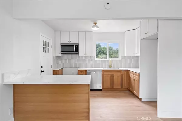 Ontario, CA 91761,606 E De Anza CIR