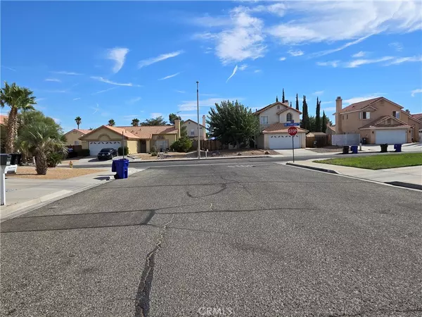 Victorville, CA 92392,12993 Dartmouth CT