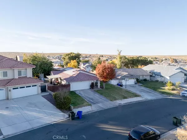 Helendale, CA 92342,26506 Mainsail LN