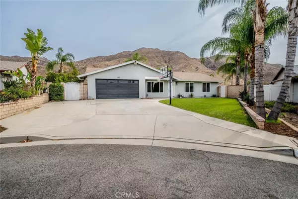 280 Green Oaks DR, Riverside, CA 92507