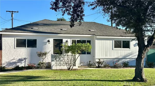 Downey, CA 90240,9814 Parrot AVE