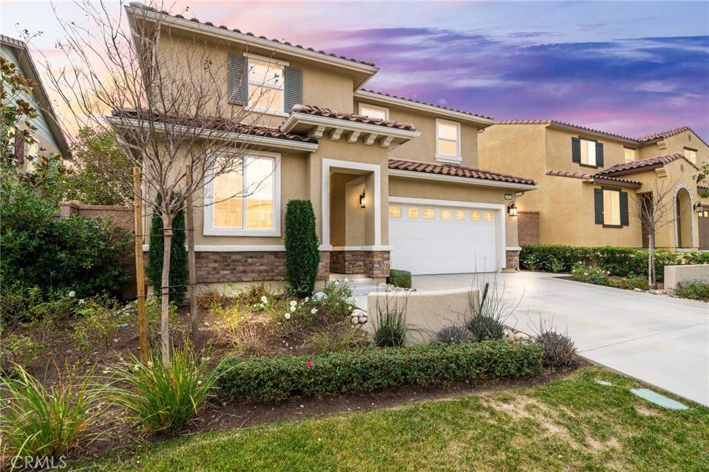 Fontana, CA 92336,16961 Red Tail LN