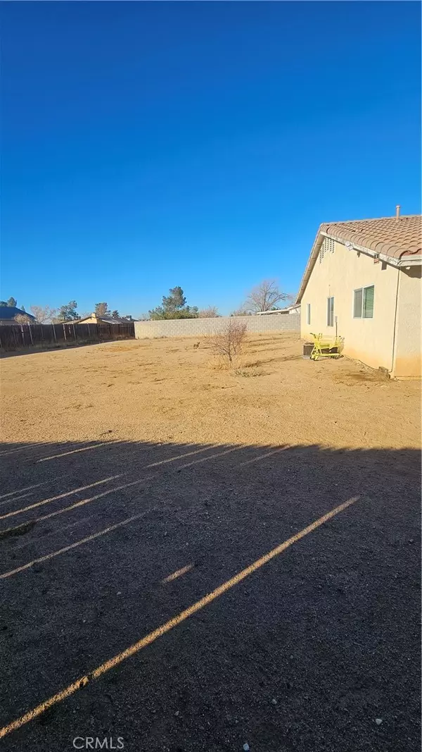 Apple Valley, CA 92308,12530 Navajo RD