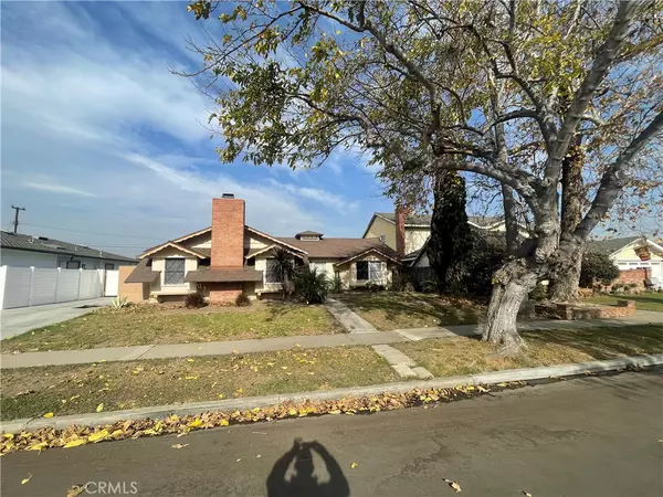 Los Alamitos, CA 90720,2971 Inverness DR