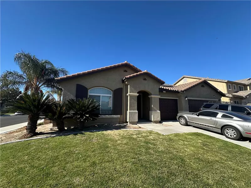 6891 Old Peak LN, Eastvale, CA 92880