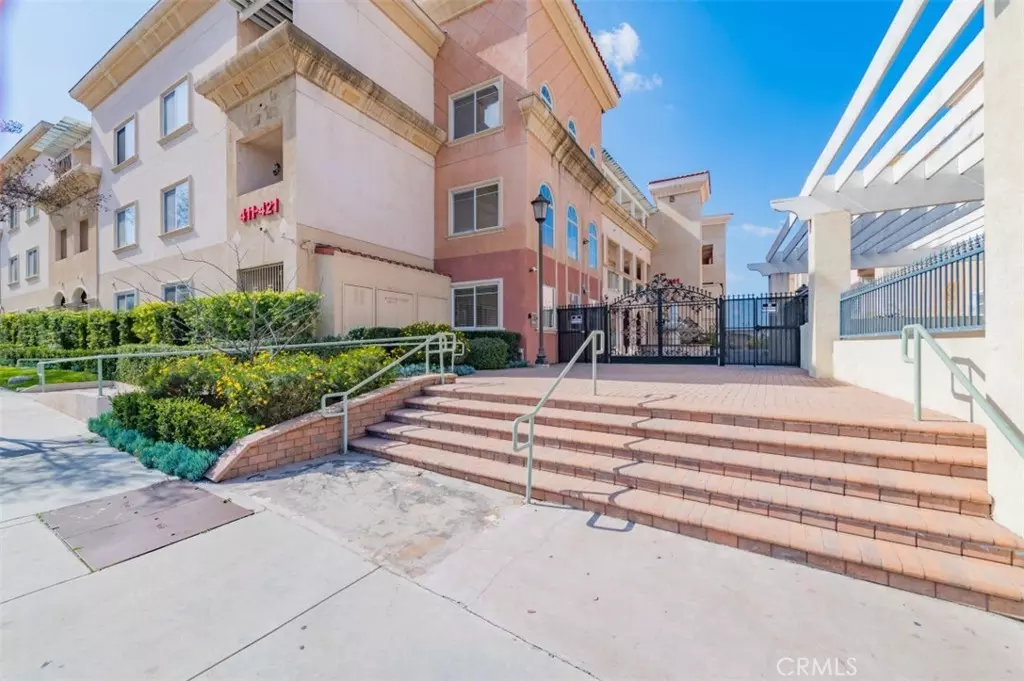 Monterey Park, CA 91754,411 S Garfield AVE #16