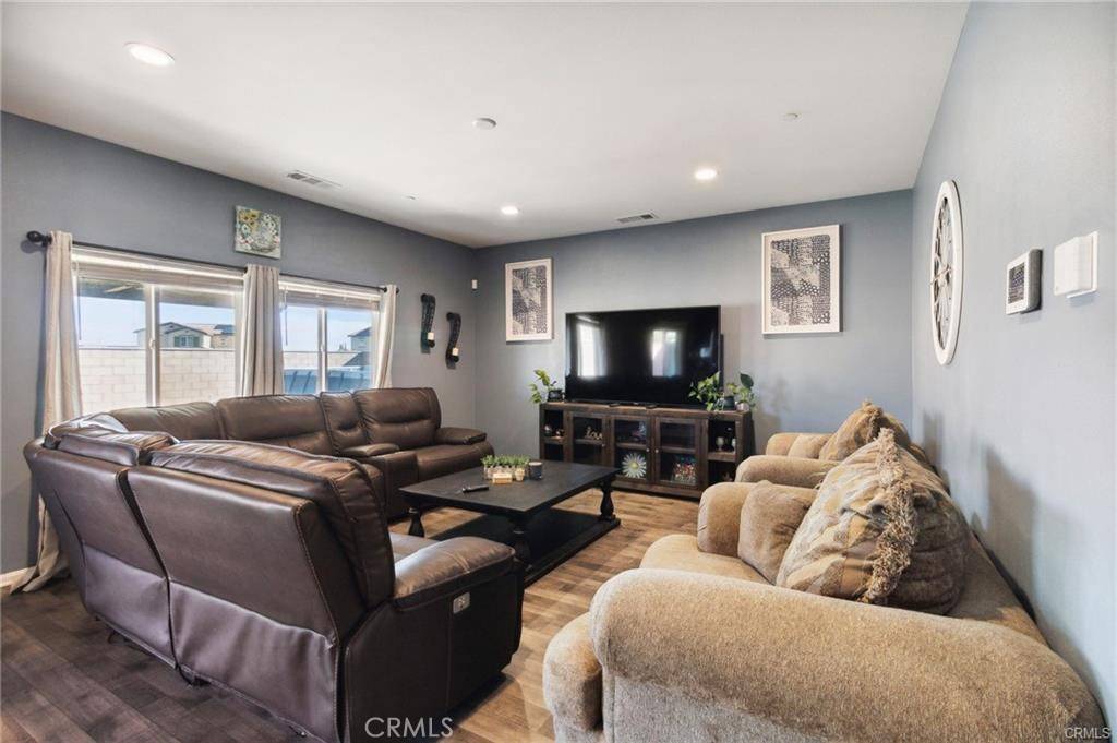 Victorville, CA 92392,11966 Foster PL