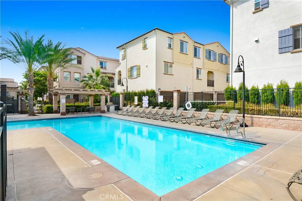 139 Royal WAY, Upland, CA 91786