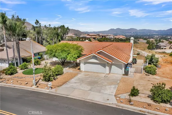 Riverside, CA 92503,10881 Orchard View LN