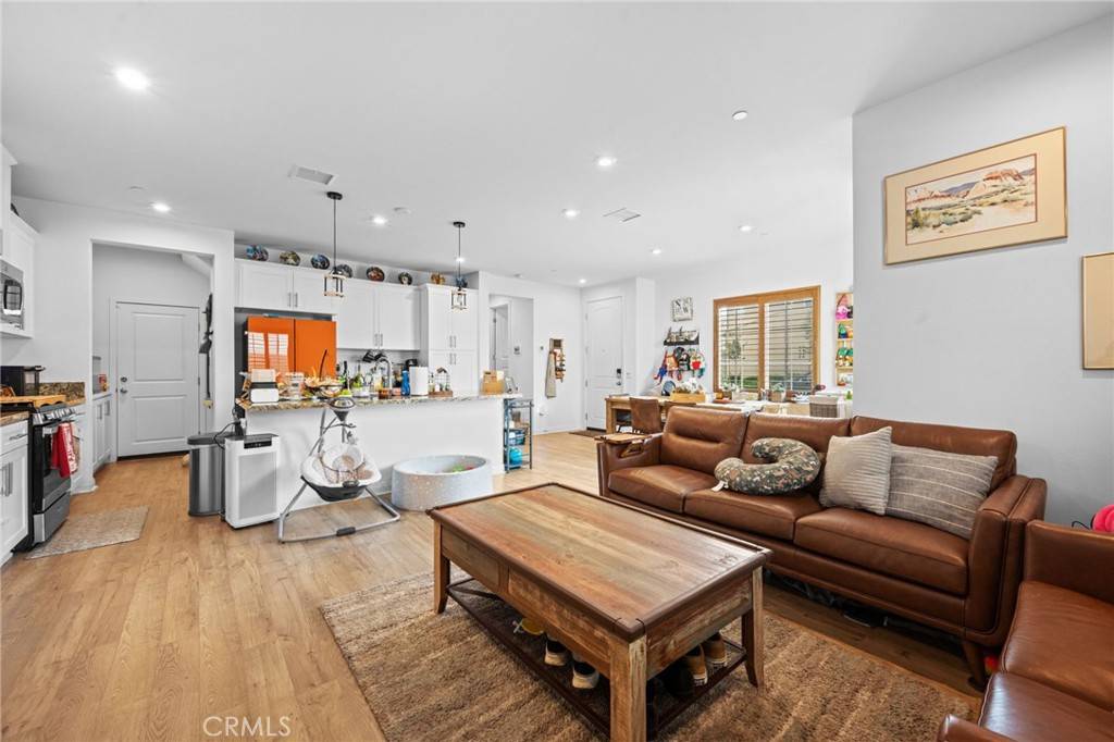 Fontana, CA 92336,5592 Merano WAY