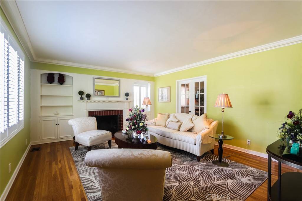 Altadena, CA 91001,2438 Santa Anita AVE