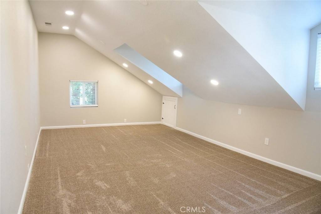 Crestline, CA 92325,983 Venus WAY