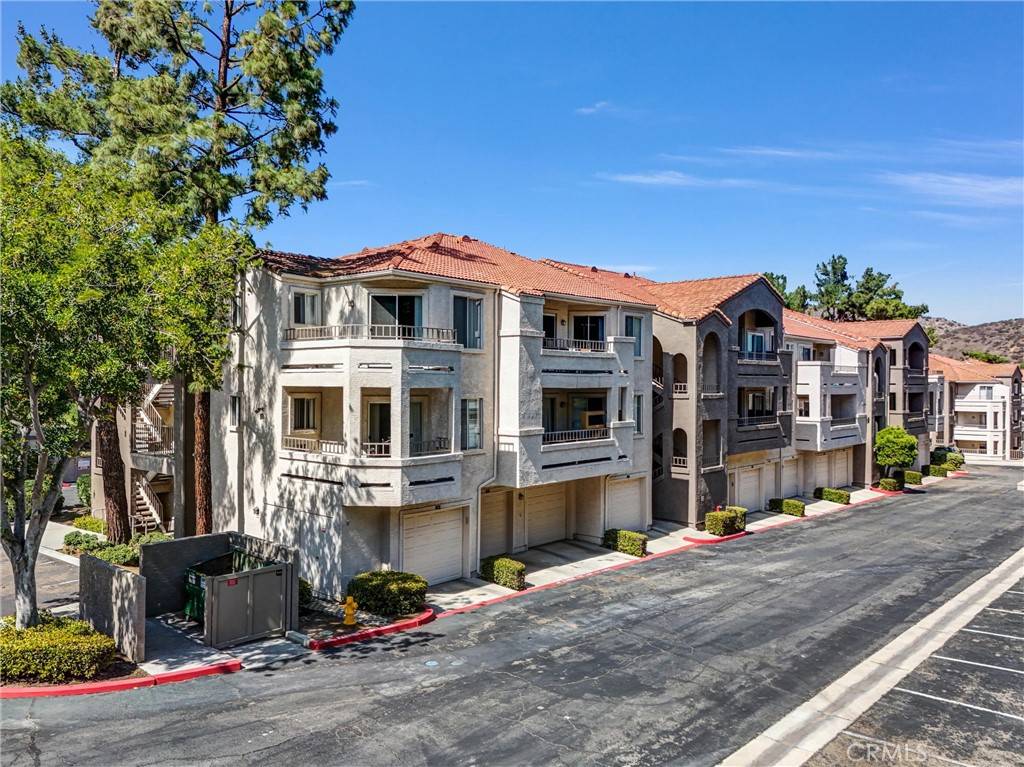 Corona, CA 92879,1980 Las Colinas CIR #301