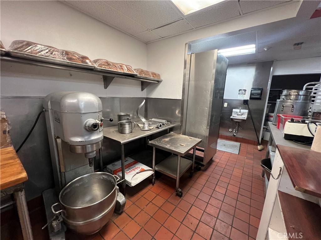 Ontario, CA 91762,1128 W Mission BLVD