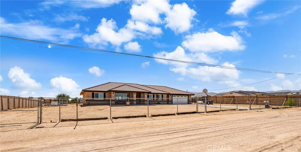 Apple Valley, CA 92308,10779 Mills RD