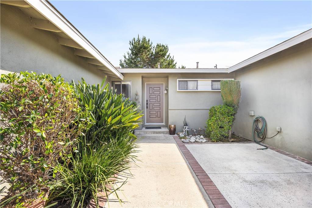La Verne, CA 91750,1938 Craig WAY