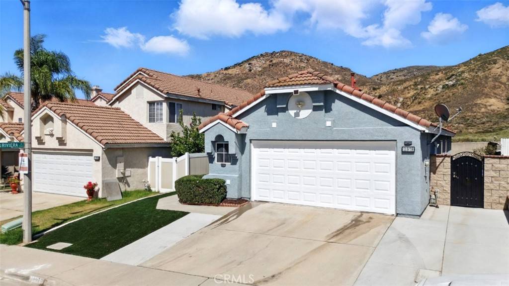 Fontana, CA 92337,11979 Savona Dr