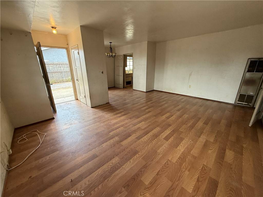 Fontana, CA 92335,10149 Oleander AVE