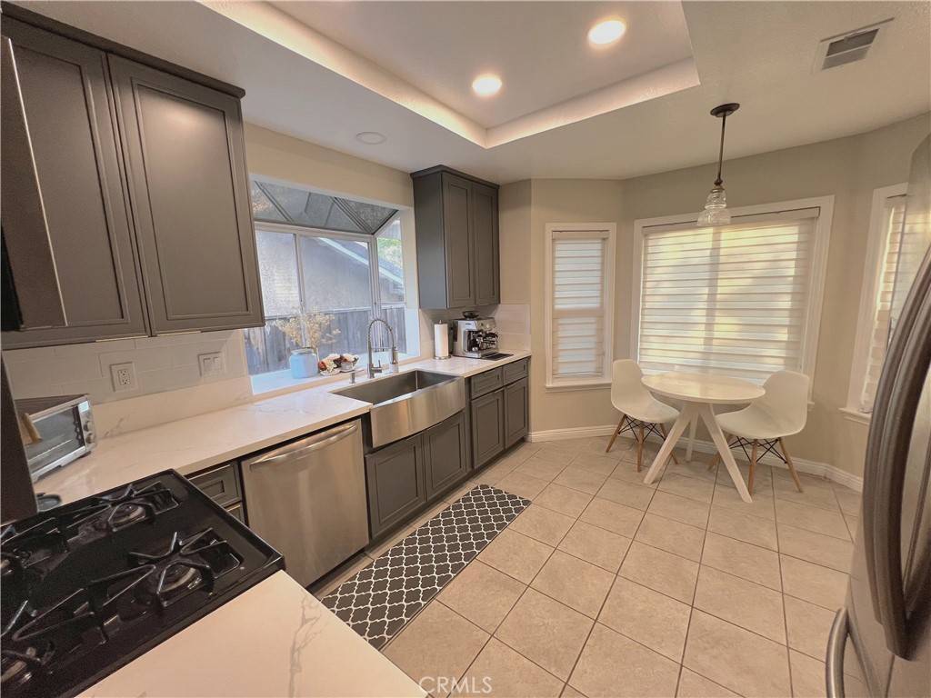 Upland, CA 91784,1763 Eastview AVE