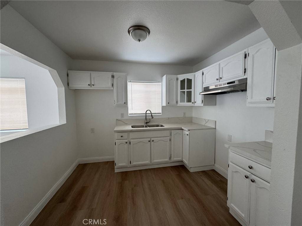 Los Angeles, CA 90002,9815 Holmes AVE #2