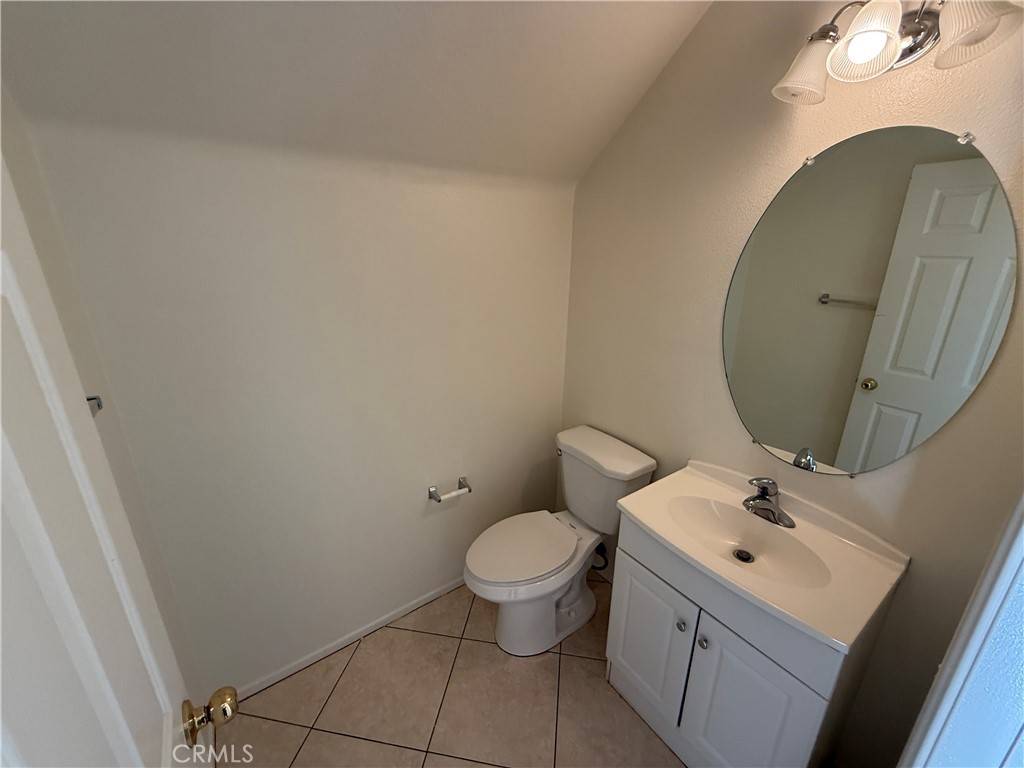 Fontana, CA 92336,7434 Freeport CIR