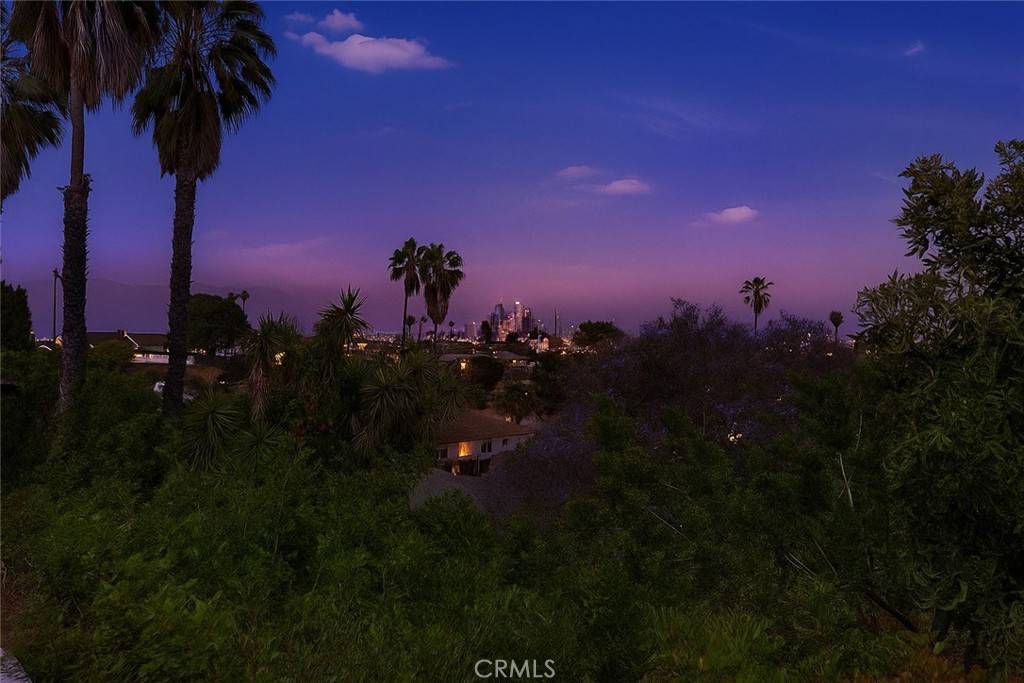 4508 Don Timoteo DR, Los Angeles, CA 90008