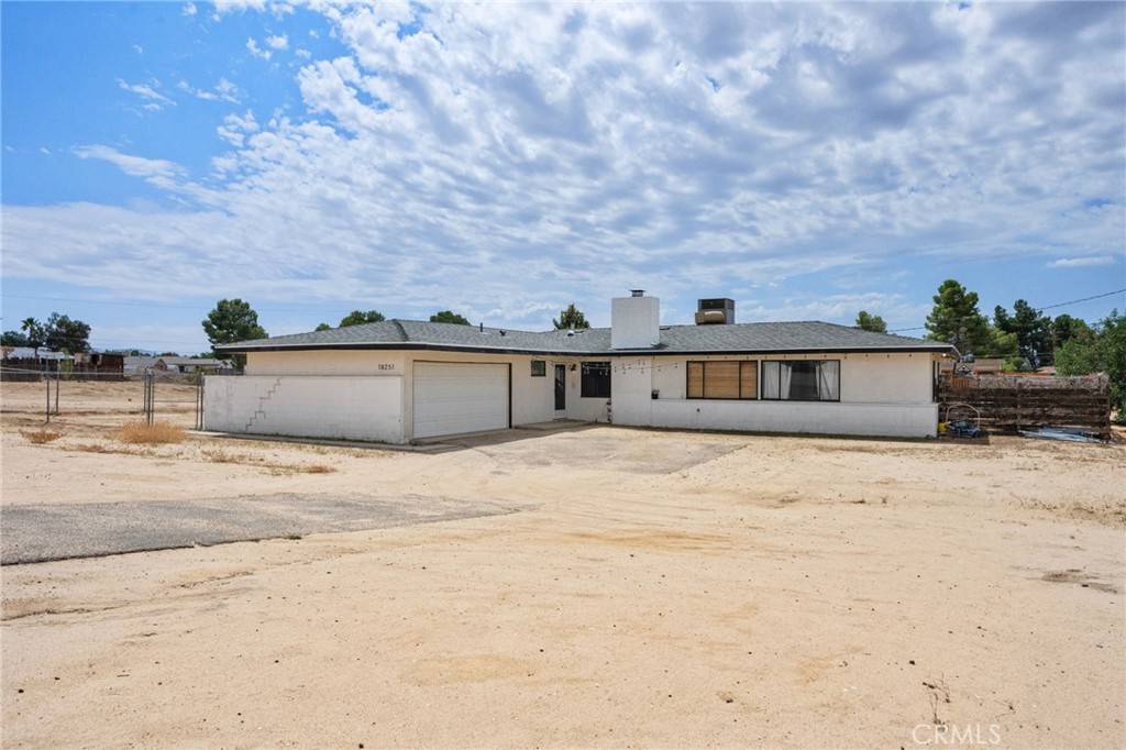 Apple Valley, CA 92307,18251 Hiawatha RD