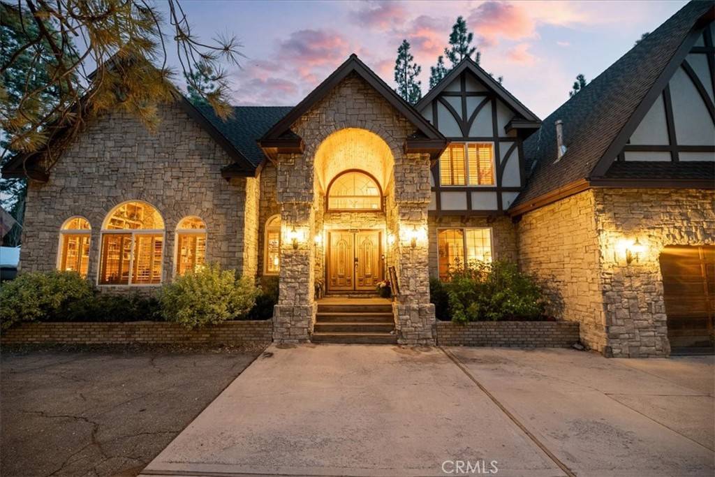 114 Starvation Flats RD, Big Bear Lake, CA 92315