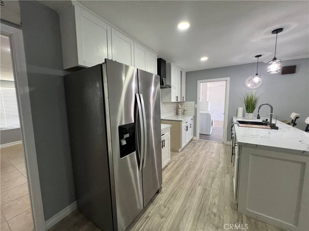 Apple Valley, CA 92307,14726 Osage RD