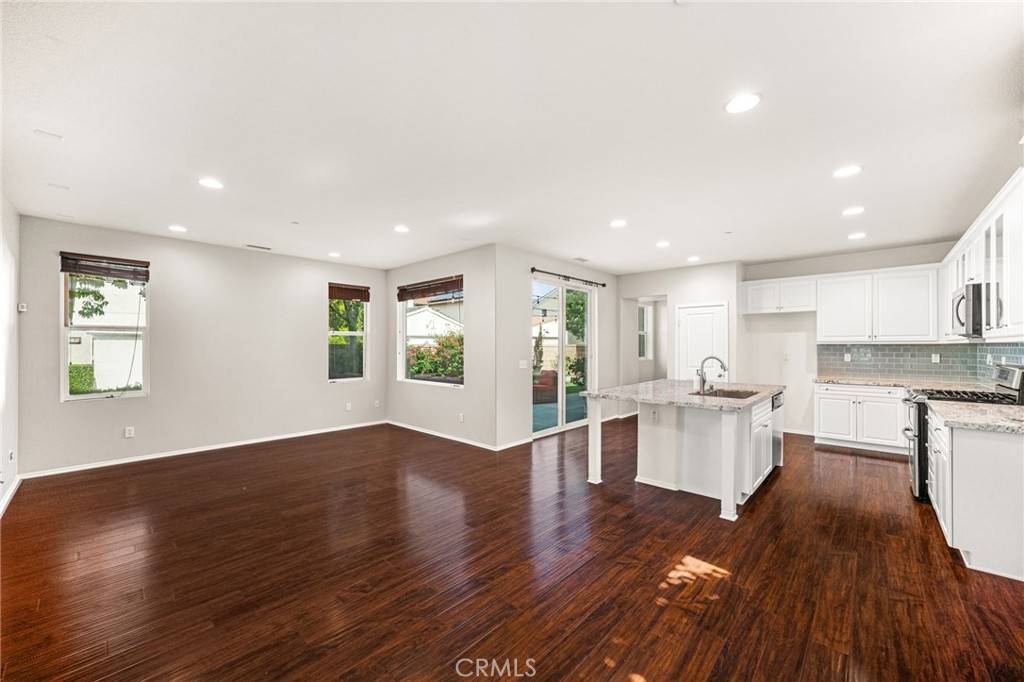 Ontario, CA 91761,4069 Cottage Way
