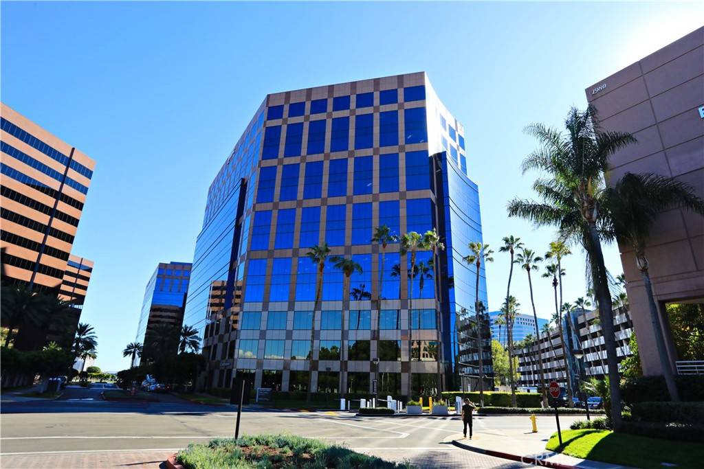 Irvine, CA 92614,2020 Main ST #250