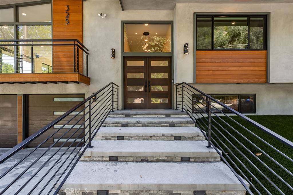 Monrovia, CA 91016,325 N Madison AVE