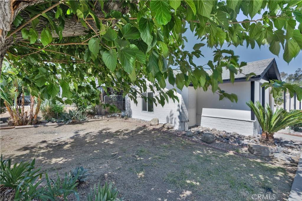 Banning, CA 92220,156 N Sunset AVE