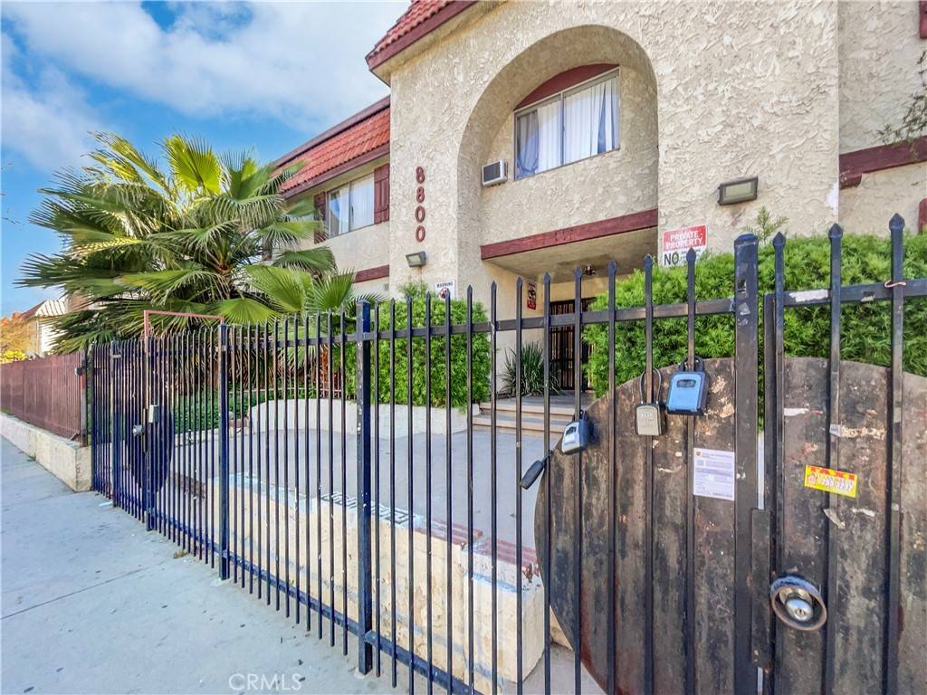 8800 Cedros AVE #209, Panorama City, CA 91402