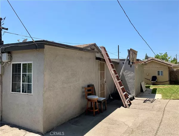 Lynwood, CA 90262,11614 Louise AVE