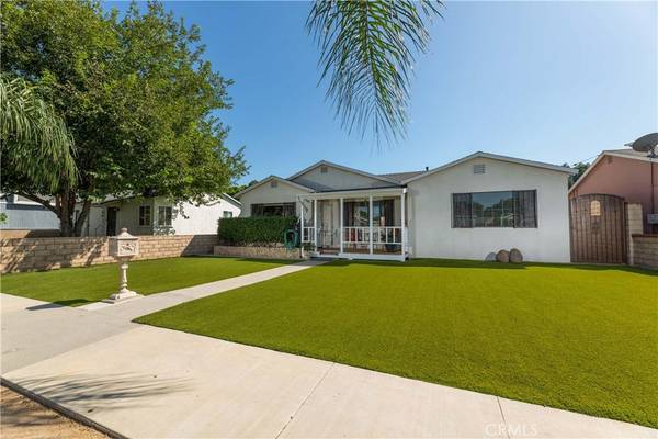 Long Beach, CA 90805,282 E Heath LN