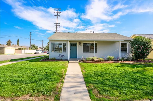 13702 Cowley AVE, Bellflower, CA 90706