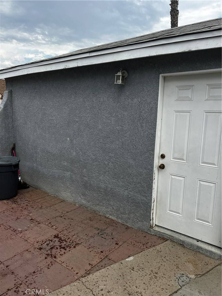 San Bernardino, CA 92410,1044 E Base Line ST