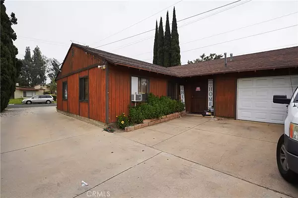 Downey, CA 90241,7016 Pellet ST