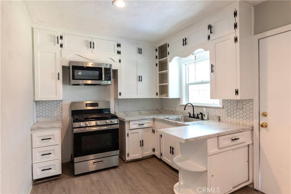 Merced, CA 95340,910 W 25th ST