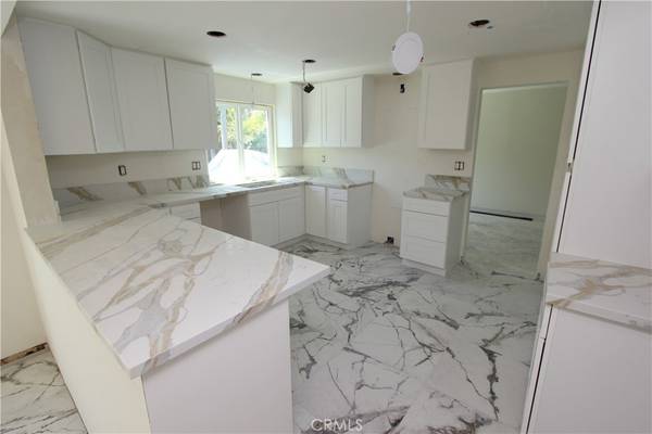 Rancho Penasquitos, CA 92129,9511 Via Pereza