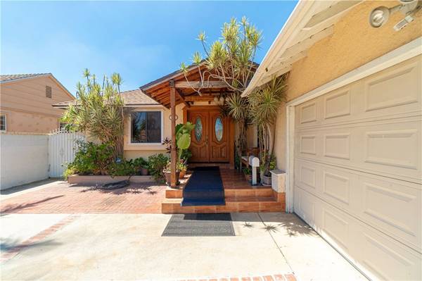 Downey, CA 90241,7438 Via Amorita