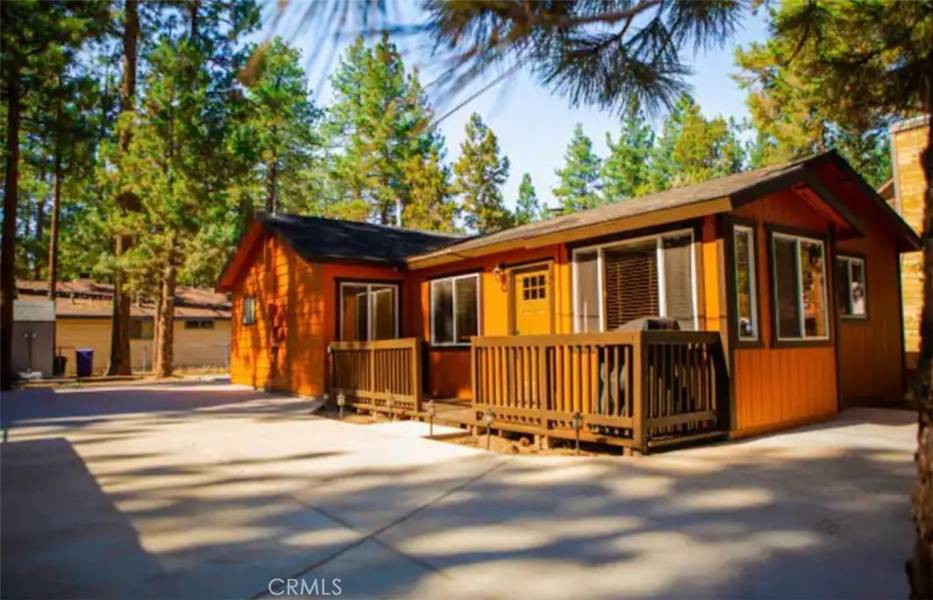 901 Anita AVE, Big Bear City, CA 92314