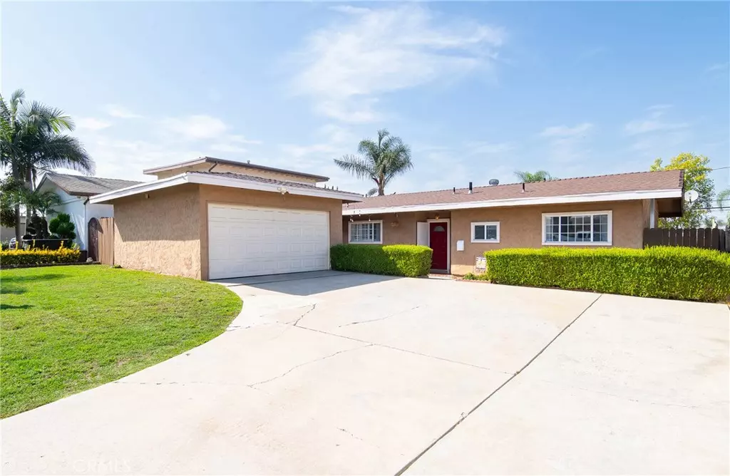 Whittier, CA 90605,10237 Mina AVE